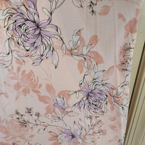 Torrid Pink Birch Beauty Floral Bow Back Tank in Size 1 - Picture 7 of 11